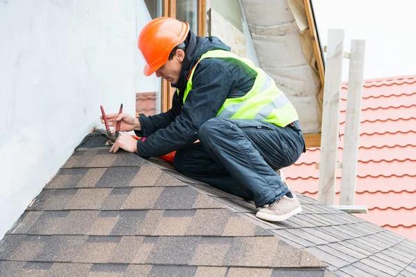 Emergency Roof Repairs: When to Call a Contractor in Rochester