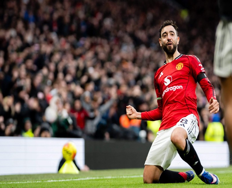 A Closer Look at Bruno Fernandes With Manchester United